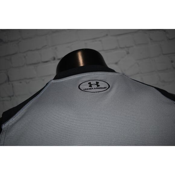 Under Armour Gym Shirt Tanktop Mens Size Medium Fitted Black HeatGear Polyester - Picture 5 of 8